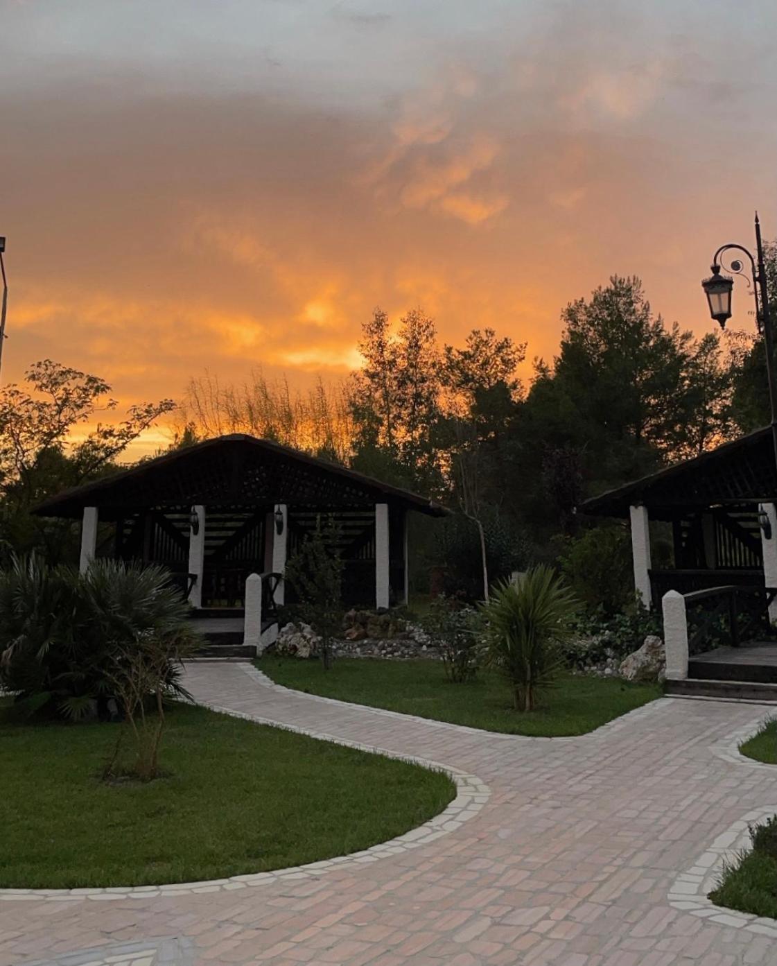 Agroturizem Eldi Hotel Fier Luaran gambar