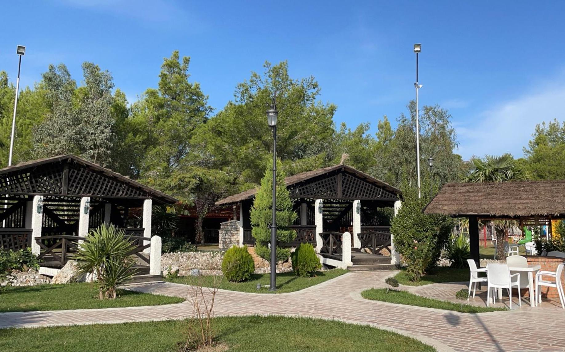 Agroturizem Eldi Hotel Fier Luaran gambar